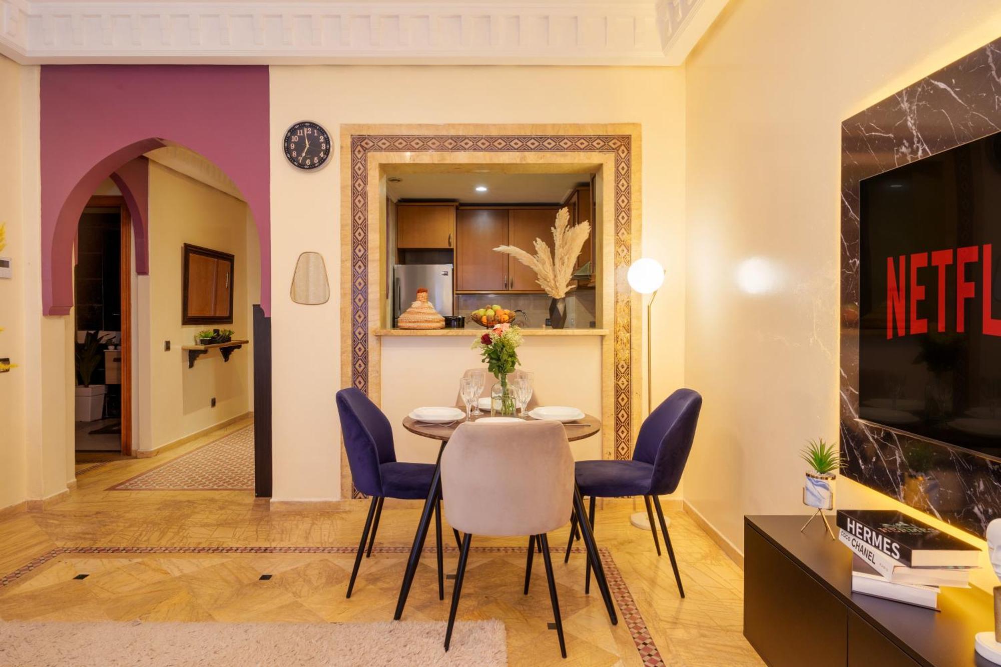 Appartement Haut Standing Gueliz Plaza Avec Vue Marrakesh Exterior photo