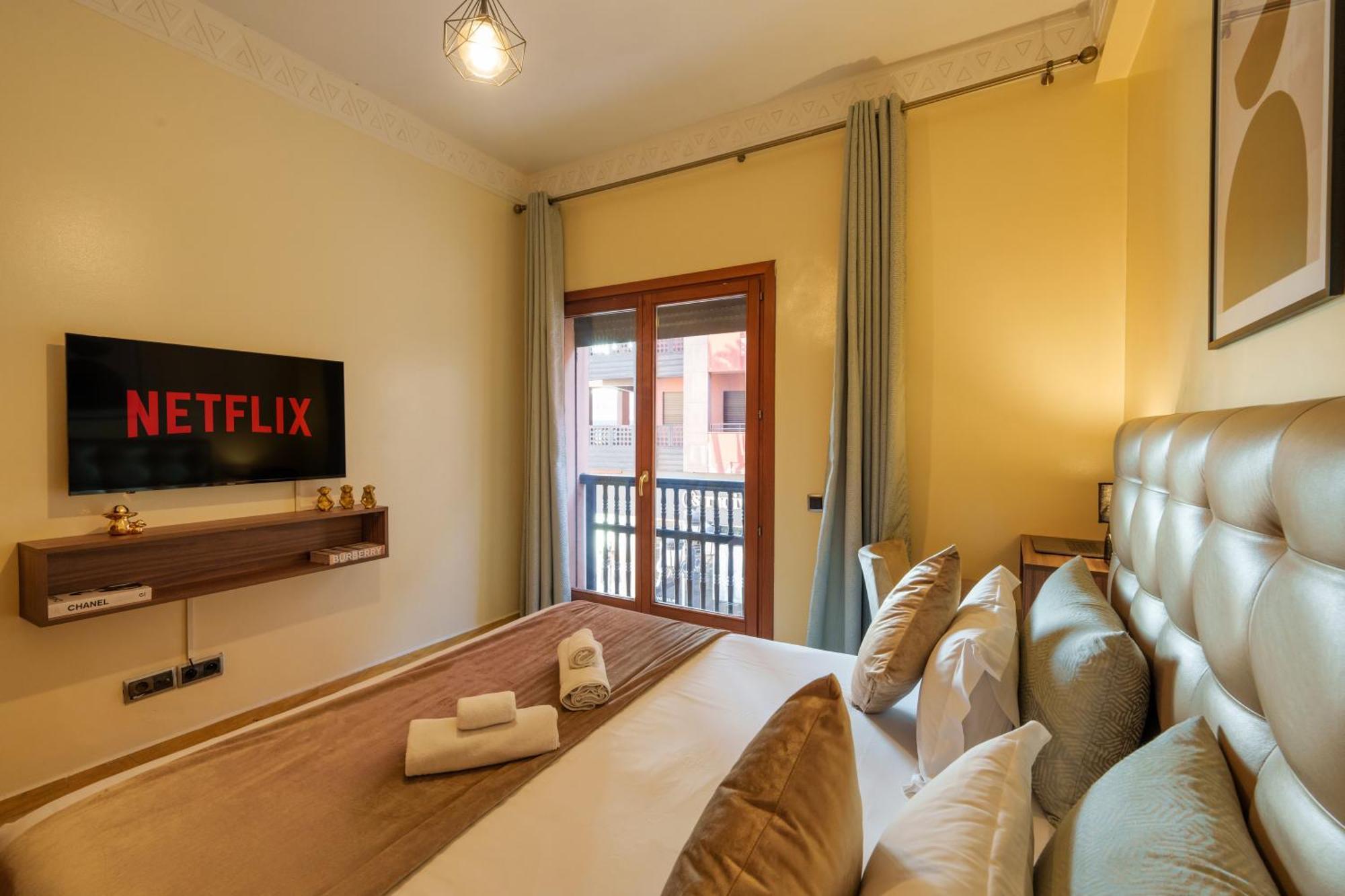 Appartement Haut Standing Gueliz Plaza Avec Vue Marrakesh Exterior photo