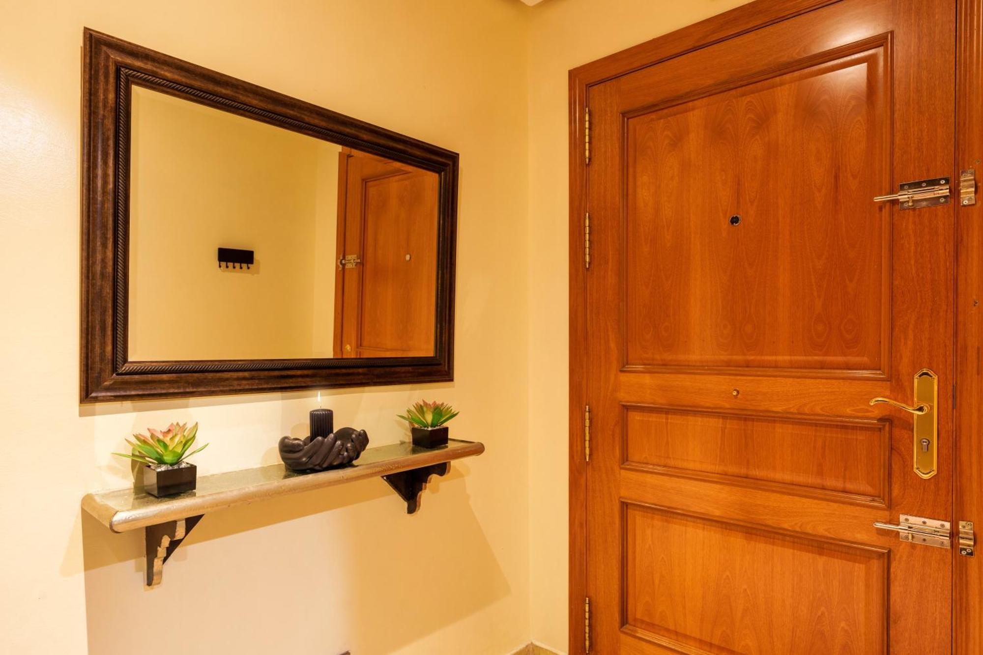 Appartement Haut Standing Gueliz Plaza Avec Vue Marrakesh Exterior photo